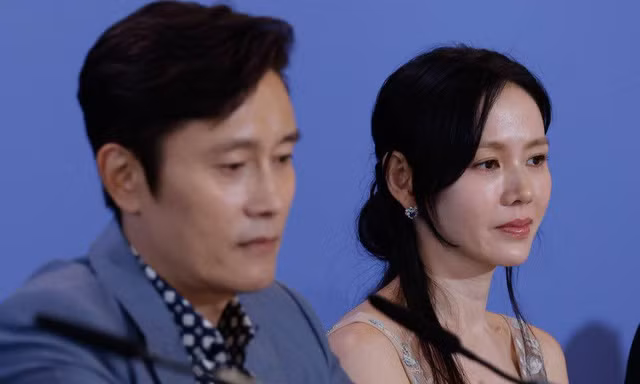 Son Ye Jin bất an