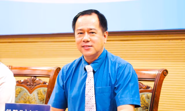 'Đừng để nỗi buồn tạm làm mờ đi giá trị của nghề giáo...'