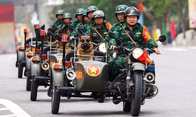 Những chiến binh đi đầu, biến khó thành dễ