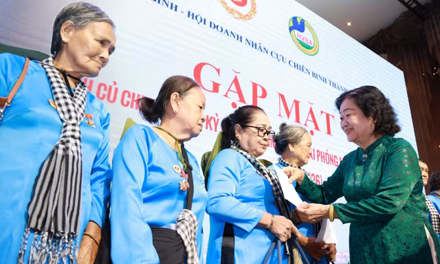 Tôn vinh nữ du kích làm sáng ngời tên tuổi phụ nữ Việt Nam 