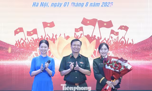 Thủ lĩnh Đoàn Học viện Quân y đua tài