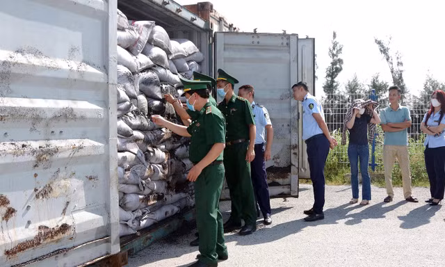 29,8 tấn phế liệu kim loại nhập trái phép vào cảng Hải Phòng