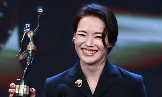 Thư Kỳ thắng lớn