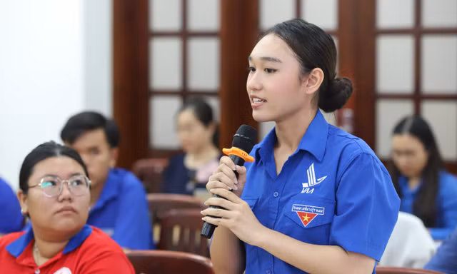 Chiến dịch Hoa phượng đỏ của học sinh TPHCM: Tiếp lửa trên hành trình tình nguyện