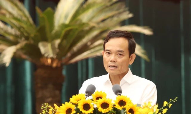 Hội nghị Ban chấp hành Đảng bộ TPHCM: Thảo luận về chủ trương nhiều dự án lớn và làm công tác nhân sự