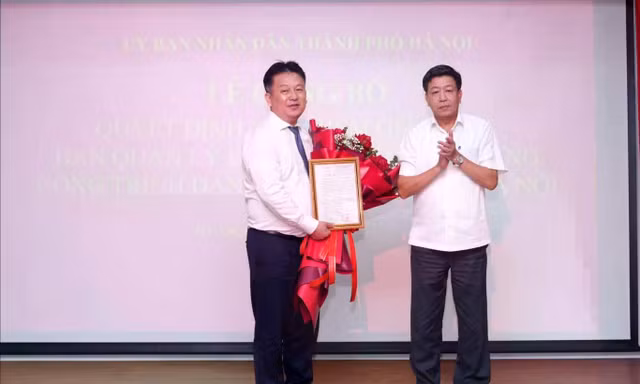 Chủ tịch UBND thành phố Hà Nội bổ nhiệm nhân sự