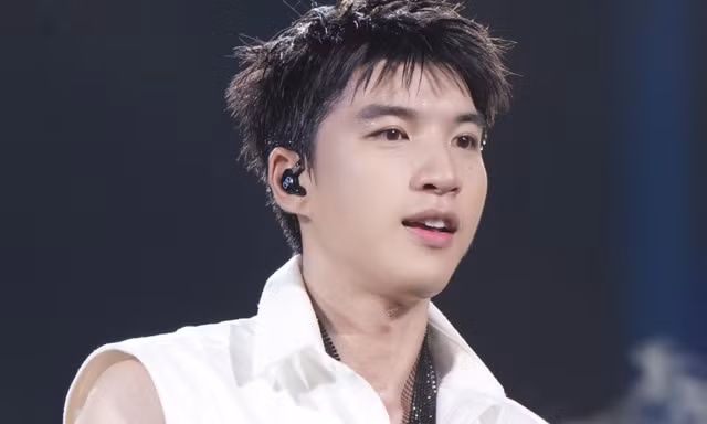 Thông báo gây bùng nổ của Hieuthuhai trong đêm nhạc dài 6 tiếng ở Đông Anh