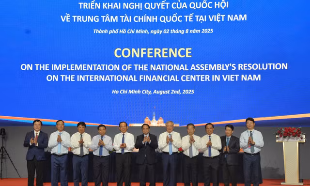  Ra mắt Ban Chỉ đạo quốc gia về Trung tâm tài chính quốc tế tại Việt Nam 