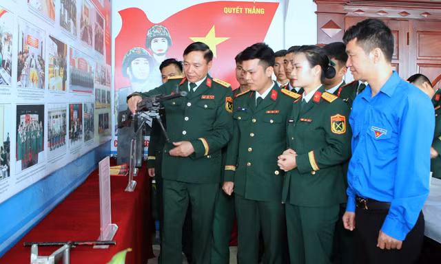 Xây dựng thế hệ thanh niên Đặc công có ‘sức đề kháng’ tuyệt đối trước thông tin xấu độc trên mạng