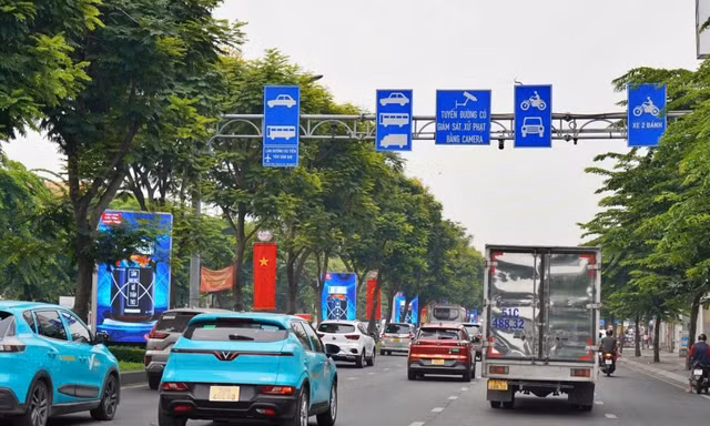 Cấm xe nhiều tuyến đường trung tâm TPHCM