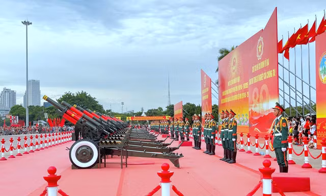 15 khẩu pháo lễ 105mm sẽ bắn bao nhiêu liều mồi vào tối nay?