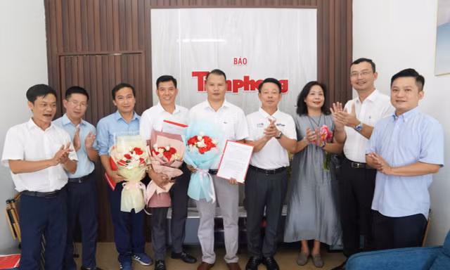 Ban Biên tập Báo Tiền Phong làm việc với Văn phòng đại diện Đông Bắc Bộ