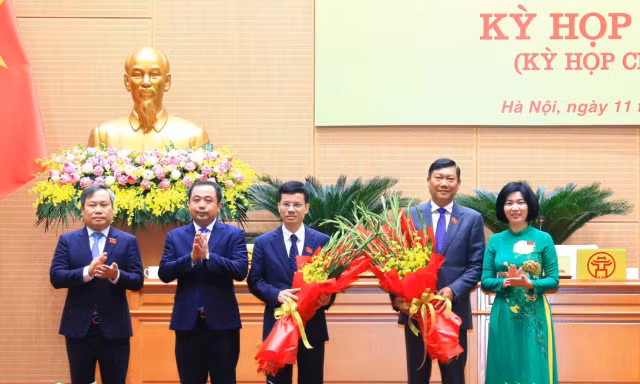 Hà Nội có thêm 2 Phó Chủ tịch UBND thành phố 