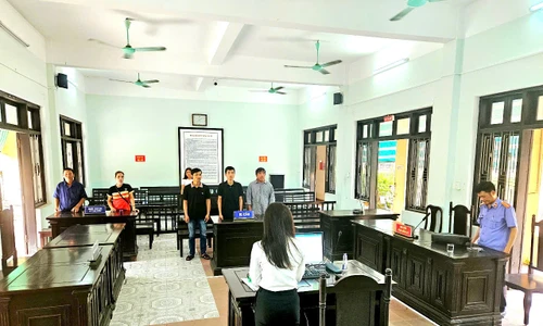 Nhân viên bảo vệ di tích chiếm đoạt hàng trăm vé tham quan Đại Nội Huế