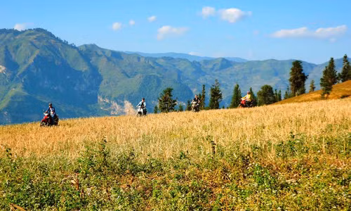 Ngỡ ngàng với vẻ đẹp cổ tích của 'nàng thơ' Xín Mần