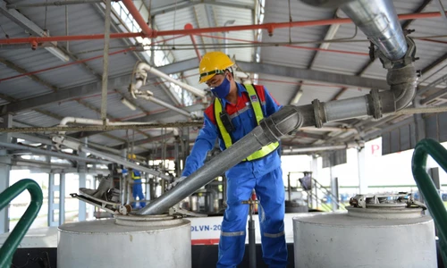 Giảm thuế xăng dầu về 0%: Thêm lực đỡ cho người dân, doanh nghiệp