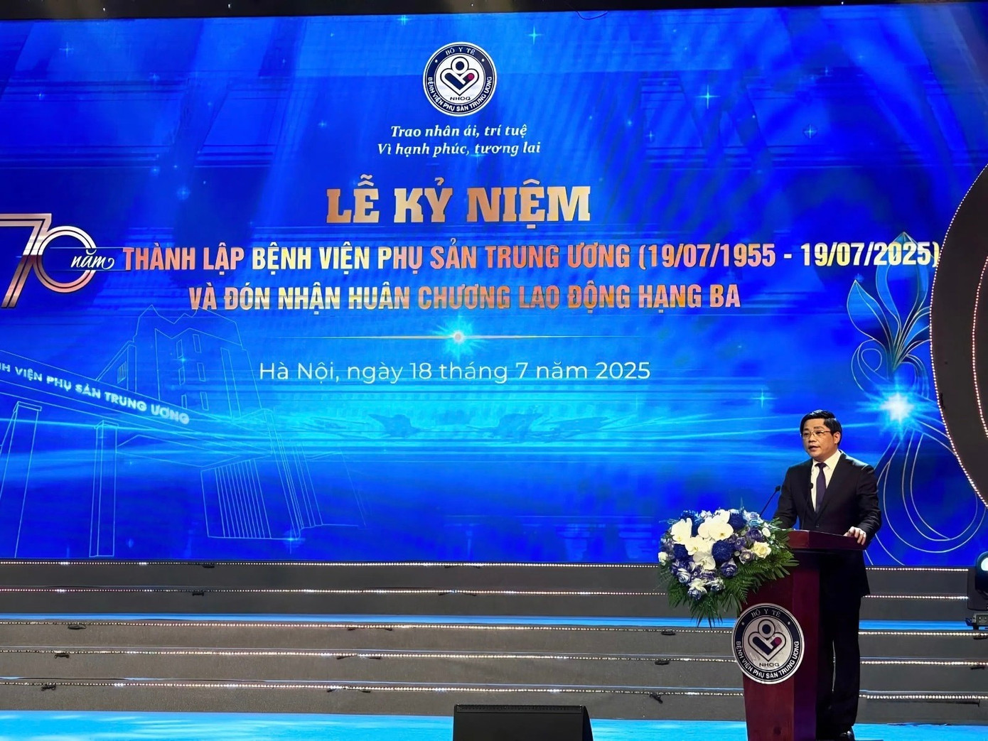 GS.TS. Nguyễn Duy Ánh, Giám đốc Bệnh viện Phụ sản Trung ương phát biểu tại buổi lễ. 52f76e7b7281167424832f4d9be555e3.jpg