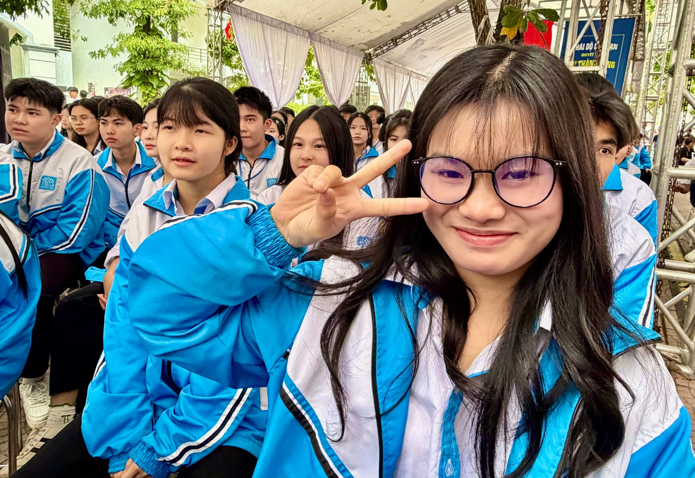 Elever ved Bat Bat videregående skole i dag. hs-bat-bat.jpg