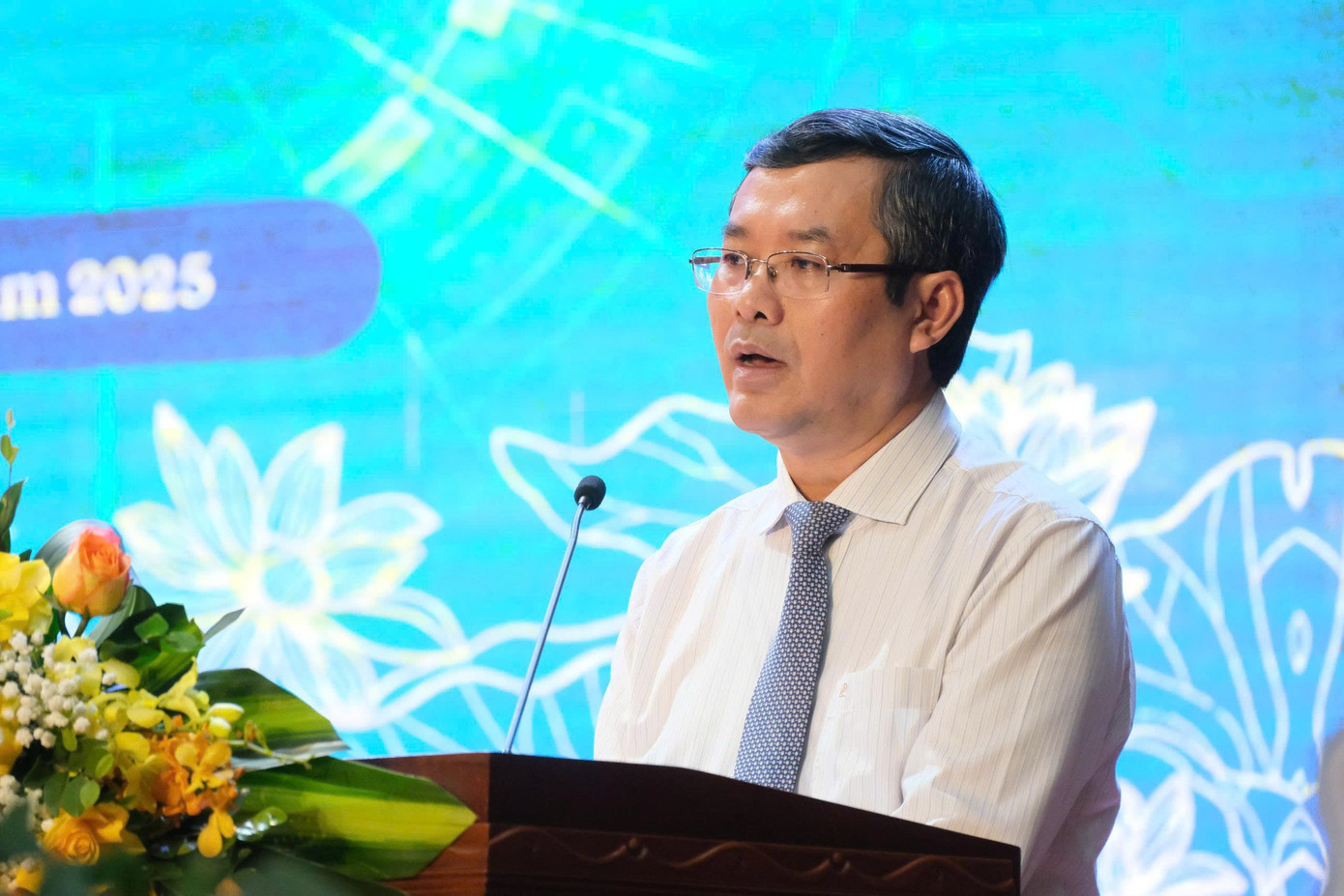 Thứ Trưởng Bộ GD&ĐT Nguyễn Văn Phúc. tt-phuc.jpg