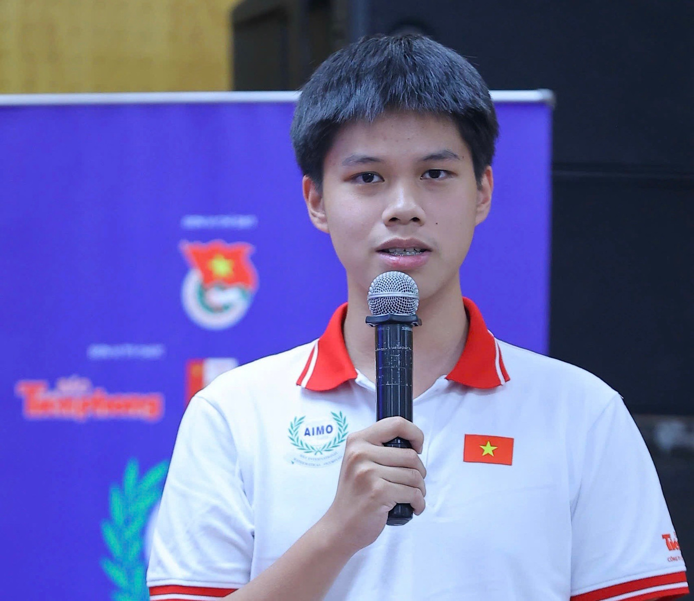 Phan Thanh Huy, 12th grade student, Hanoi Amsterdam High School for the Gifted. Photo: Trong Tai eg.jpg