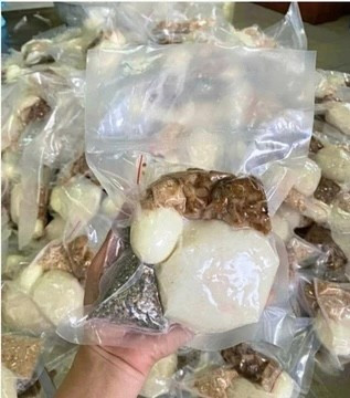 Bộ Y Tế Yêu Cầu Kiểm Soát Chặt Chất Lượng Thực Phẩm Cứu Trợ, Tránh Ngộ Độc- Ảnh 1. Bộ Y Tế Yêu Cầu Kiểm Soát Chặt Chất Lượng Thực Phẩm Cứu Trợ, Tránh Ngộ Độc- Ảnh 1.