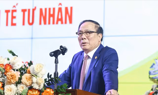 Phát triển kinh tế tư nhân phải 'thật lòng đối đãi'