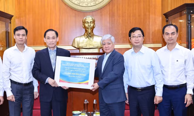 Đã tiếp nhận hơn 1.000 tỷ đồng tiền ủng hộ đồng bào khắc phục thiệt hại do mưa lũ