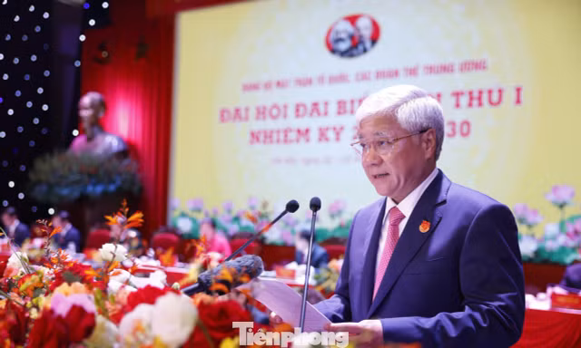 Phát huy sức mạnh đại đoàn kết toàn dân tộc, xây dựng đất nước giàu mạnh, phồn vinh, văn minh, hạnh phúc