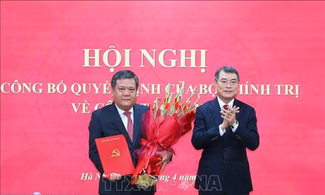 Bộ Chính trị chuẩn y ông Trần Phong giữ chức Bí thư Tỉnh ủy Khánh Hòa