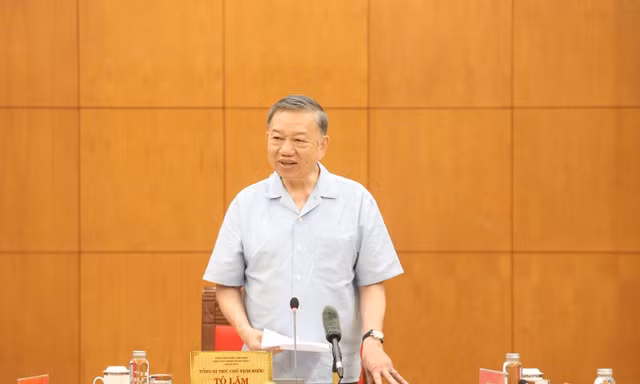 Đặt công nghiệp hàng hải đúng vị trí trong chiến lược xây dựng Việt Nam thành quốc gia biển mạnh