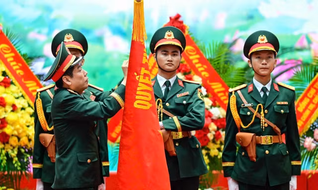 Báo Quân đội nhân dân nhận Huân chương Bảo vệ Tổ quốc hạng Ba