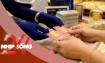 NHỊP SỐNG 24: Giá vàng giảm liên tục, người mua một tháng qua lỗ nặng