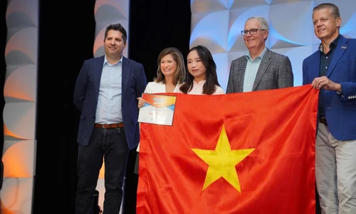 Hành trình ghi danh Top 5 thế giới của nữ sinh Hàng hải