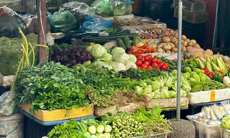 Hàng hóa 'rình rập' tăng giá sau Tết 