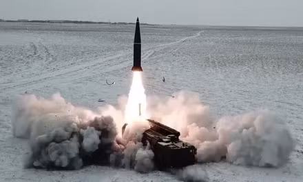 Phòng không Ukraine để lọt hơn 20 tên lửa đạn đạo Nga