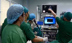 Dị vật trong phế quản, bác sĩ chẩn đoán nhầm là... viêm phổi