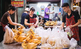 Hà Nội: Thưa vắng khách chợ đồ lễ cúng Rằm tháng Giêng 