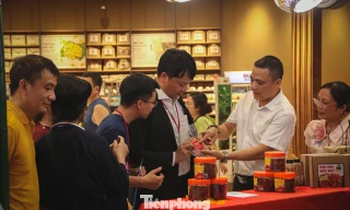 Hơn 1.000 đặc sản vùng miền 'đổ bộ' hội chợ Thủ đô