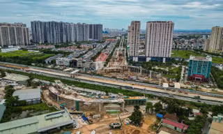 Hà Nội phân luồng đường gom Hoàng Tùng trong 2 tháng thi công nút giao Vành đai 3,5