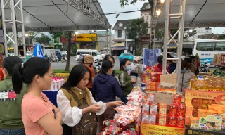 3.000 tấm vé nghĩa tình đưa người lao động về quê đón Tết