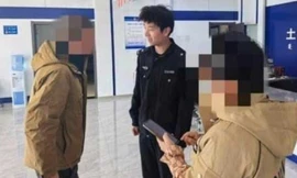 Đăng ảnh vé số trúng giải lên nhóm chat, bị bạn thân lừa lấy luôn giải thưởng