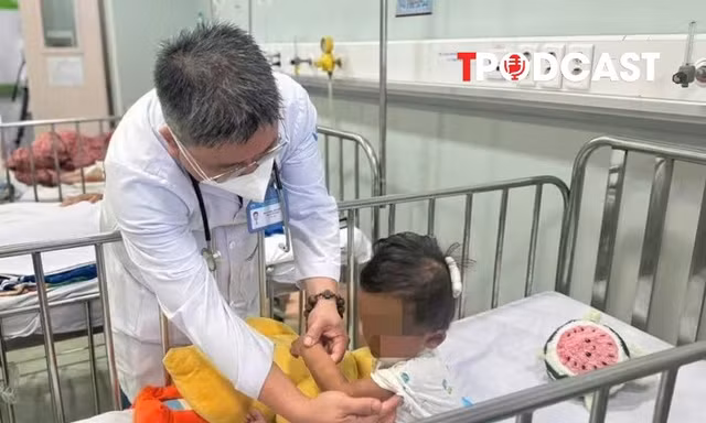 NÓNG 6/5: Sức khoẻ hiện tại của bé trai 2 tuổi nghi bị mẹ ruột và người tình bạo hành