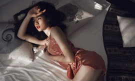 Ngắm cô bạn gái nóng bỏng của 'hot boy' làng bóng Việt Nam