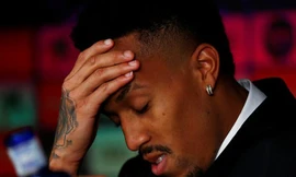 Eder Militao khó chịu, suýt ngất xỉu khi ra mắt Real Madrid