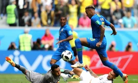 Neymar trong tình huống ghi bàn ở phút thứ 97.