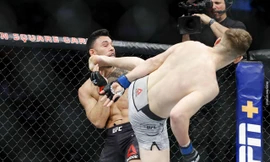 Edmen Shahbazyan tung cú đá hạ đo ván đối thủ.