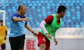 U22 Việt Nam thắng Trung Quốc, cổ động viên Việt nói 'ông Park thật tuyệt'! 