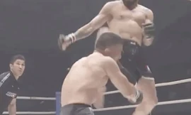 Patricky Freire ra đòn hạ gục Tatsuya Kawajir.