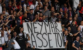Cổ động viên PSG lăng mạ thậm tệ ngôi sao Neymar