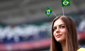 Ngắm không rời mắt bóng hồng Brazil và Mexico ở 'đại chiến'